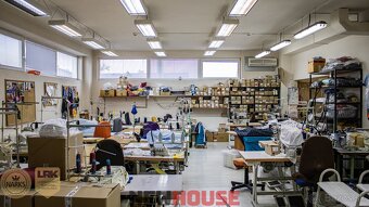 Obchodné priestory s vlastným pozemkom a dostatkom parkovací - 13