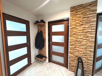 PREDAJ - 3 izbový byt s balkónom, Okružná ulica, Rožňava - 13
