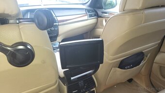 Predám BMW X5 E70 4,8i M-Packet - 13