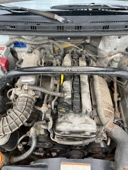 Suzuki Grand Vitara 2.0 benzín - 13