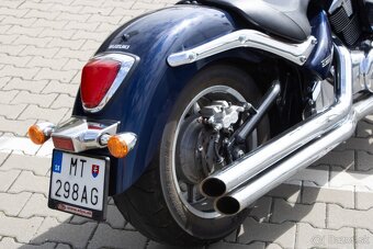 Suzuki VLR 1800 Intruder - 13