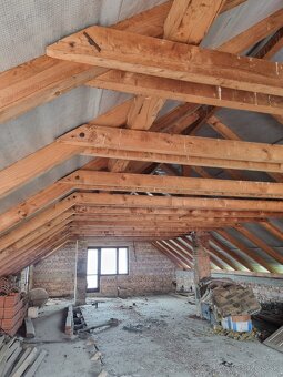 Rodinný dom s možnosťami - 13