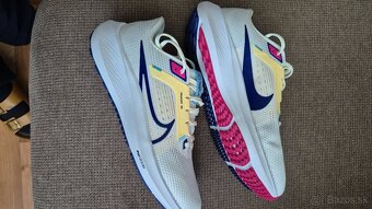 Botasky nike 41.  ..26.5cm vnut.dl. - 13