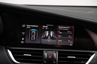 Alfa Romeo Giulia 2.0 206kW, automat, 4x4, 2022, DPH - 13