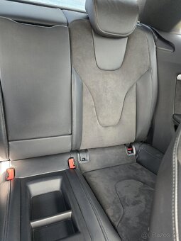 Rs5 r.v.2015 331kw V8 4.2fsi najeto 125tis servisovana - 13