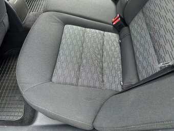 Škoda Octavia Combi 1.6 TDI CR Ambiente - 13