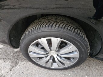Peugeot 3008 1.6eHDI 115CV Automat Acitve EURO5 - 13