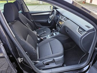 Škoda Octavia Combi 2.0 TDI DSG Edition Xenoný Navi DVD R17 - 13