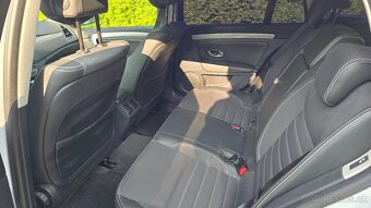 Renault Laguna Grandtour 2.0 dCi 150k Black Edition - 13