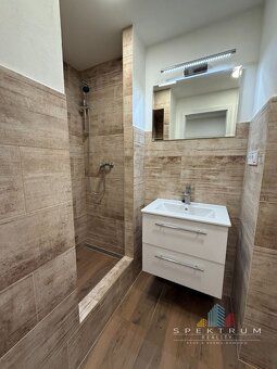 SPEKTRUM REALITY- Na PREDAJ 3 -izbový byt, 63.3 m2 s balkóno - 13