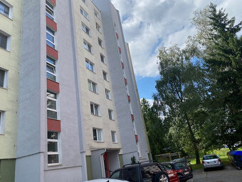 Prenajmem 2 izbový byt vo Zvolene – Zlatý Potok s loggiou. - 13