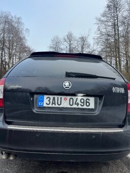 OCTAVIA 2 COMBI SPOILER NA KUFR LIPKO NA HRANU KUFRU - 13