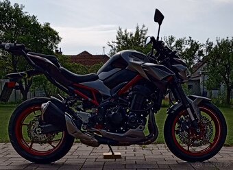KAWASAKI Z900 - 13