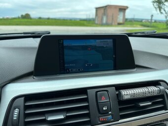 BMW Rad 3 Touring 320d A/T - 13