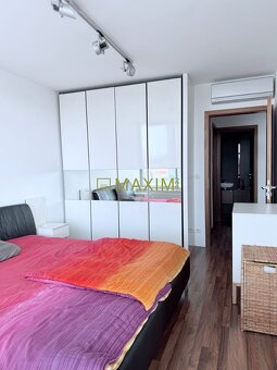 V komplexe III. VEŽE 2 izbový byt s garážovým státím na Bajk - 13