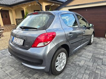 Predám Peugeot 207 1.4 benzín - 13