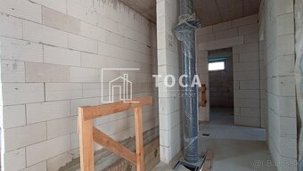 TOCA real - predaj - štýlový dvojpodlažný RD v obci Hôrky - 13