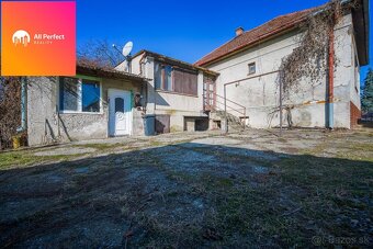 Na predaj rodinný 3,5 izbový dom pred rekonštrukciou v Šinta - 13