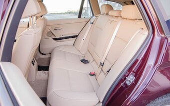 BMW Rad 3 Touring 320d xDrive A/T - 13