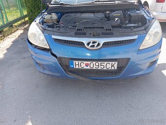 Hyundai i30 1,6 CRDi - 13