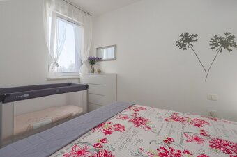 Chorvatsko Istra Umag - duplex vila primo u more i plaze - 13