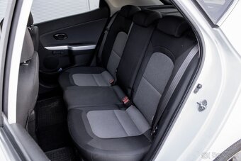 Kia Ceed 1.4GDi 74kw 2016 MT/6 - aj na splátky - 13