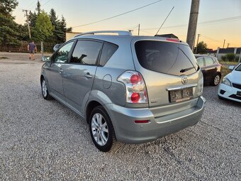 Toyota corolla verso - 13