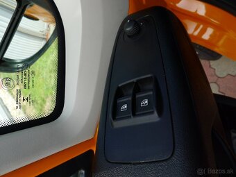 Peugeot Boxer, 2,2 HDI 7Míst třístranný sklápěč + klima - 13