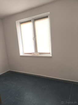 Ponúkame Vám na predaj 3 izbový byt v obci Blatná na Ostrove - 13