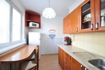 PRENÁJOM, 1-izbový byt, Poprad - Západ, Ul. Štúrova, blok Ze - 13