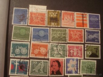 267 rôznych známok NSR, z toho 183 čistých - 13