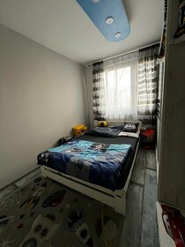 -Znížená Cena - Vkusne rekonštruovaný 3 izbový byt v Komárne - 13