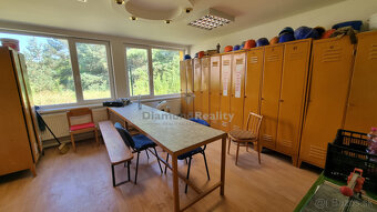 administratívna budova, pozemok - 13