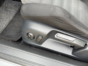Volkswagen Passat B6 2.0 TDi Combi - 13