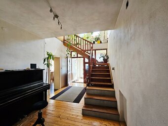 Predaj viacgeneračný RD v obci Bezenye - 13