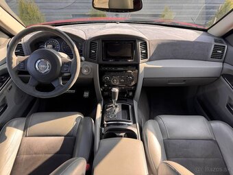 Jeep Grand Cherokee SRT 6.1 HEMI - 13