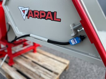 Špalíkovač za traktor PTO, štiepkovač ARPAL AM-120TR - 13