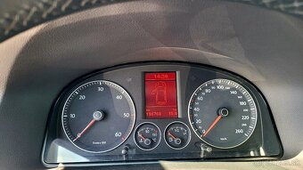 Volkswagen Touran 2.0 TDI-103 kw  kod motora BMM - 13