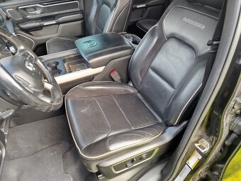 Dodge RAM LARAMIE , 4x4 , full vybava , 2019 rok - 13