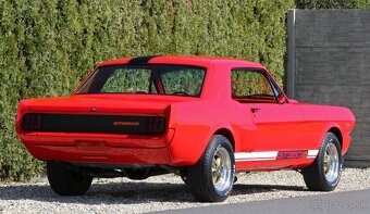 1965 FORD MUSTANG V8 AUTOMAT ABSOLUTNI SHOW CAR - 13
