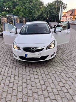 Opel Astra 1,4 Turbo - 13