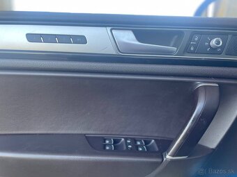 Volkswagen Touareg II 3.0 V6 TDI BMT 4MOTION - 13