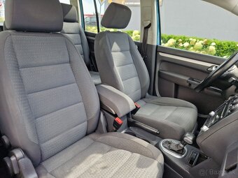 Volkswagen Touran 2.0 TDI DSG - 13