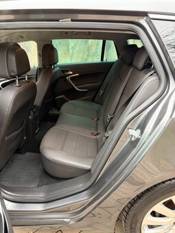 OPEL INSIGNIA SPORTS TOURER SW / 2,0 DIESEL MANUÁL - 13