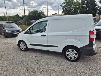 Ford transit courier - 13