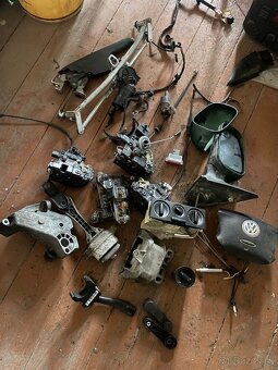 Rozpredam golf 4 - 13