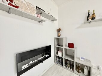 JUH PRI AUPARKU - JANTÁROVÁ -  3 IZBOVÝ BYT PO REKONŠTRUKCII - 13