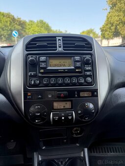 Toyota RAV4 2.0D 4x4 D4D Facelift - 13