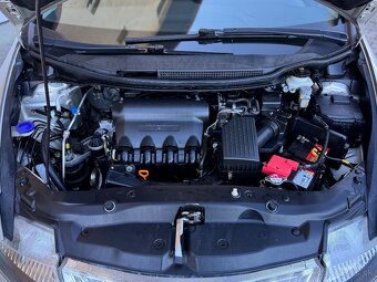 HONDA CIVIC 1.4i Comfort - 13