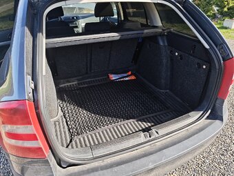 Škoda Octavia Combi 4x4 - 13